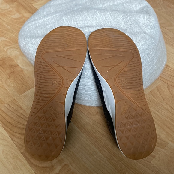 Dansko Womens Charlie Perforated Black Lace Up Sneaker Shoes Size 39 - Picture 5 of 8